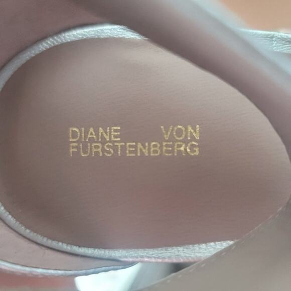 Diane Von Furstenberg Block Heel Chainlink Ankle Strap High Heels Sandal Size 10 - Picture 6 of 7